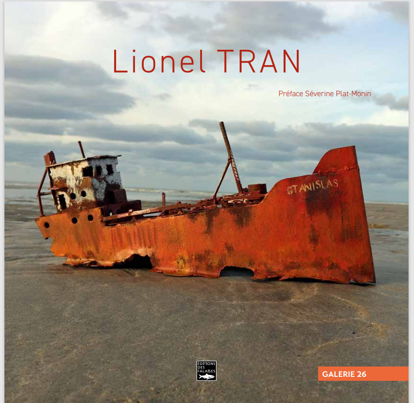 Lionel TRAN has directed his plastic research through sculpture and the shaping of sheet steel in a formal approach within everyone's reach. His ships, rooted in the port visions of his childhood, are reincarnated today under the powerful fire of the electric arc and the plasma torch.